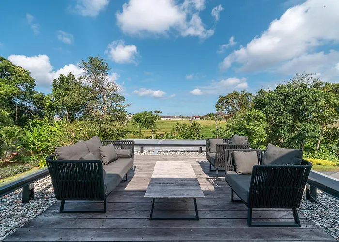 别墅 La Maison D'ulysse - Luxury 4-bedroom With Pool In Canggu 科洛布坎