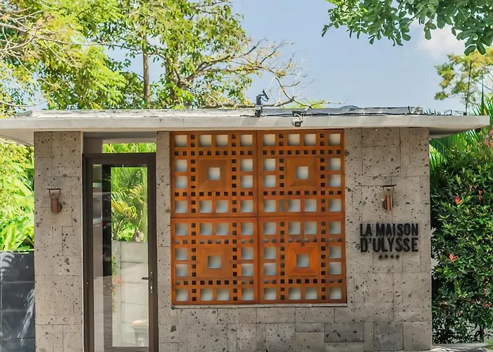La Maison D'ulysse - Luxury 4-bedroom With Pool In Canggu 别墅 *
